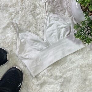Alo Yoga NWOT Delight Bralette Sugarplum White Women's Intimate Size S